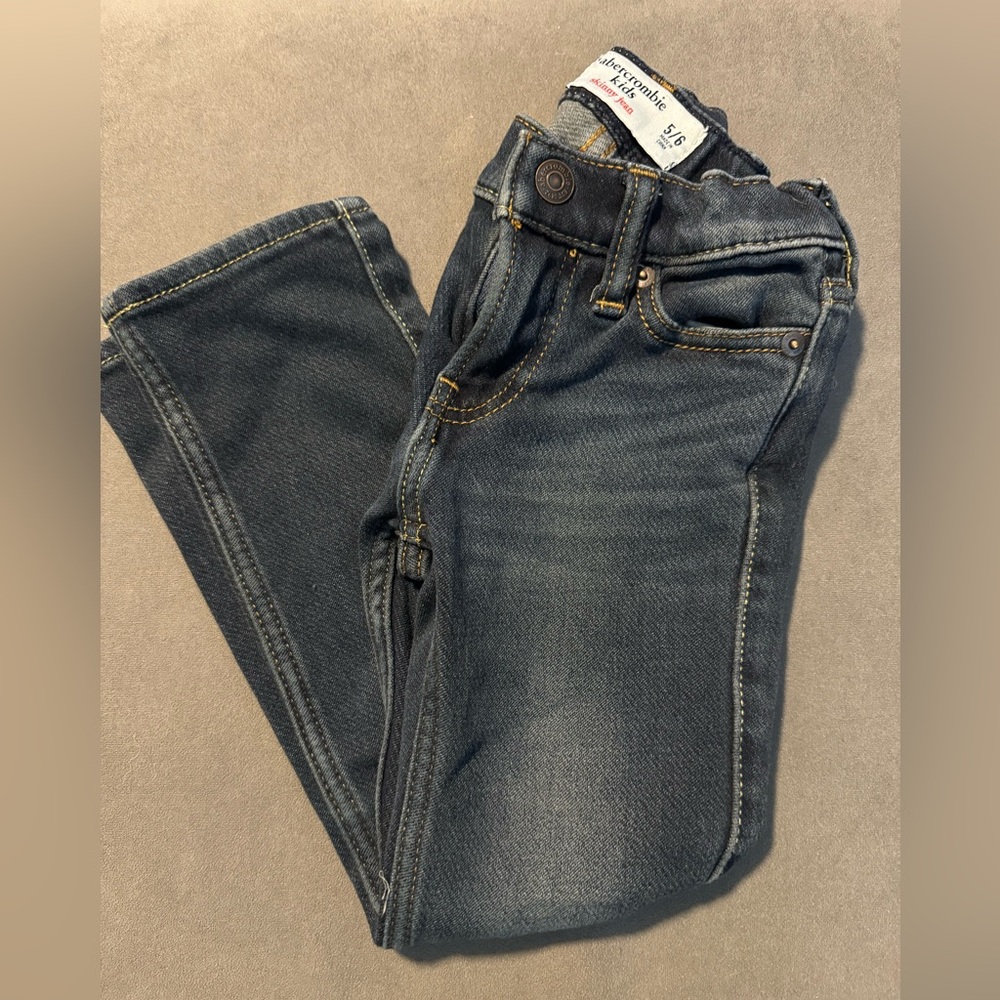 GUC 5/6 Abercrombie kids boys sweatpant style jeans